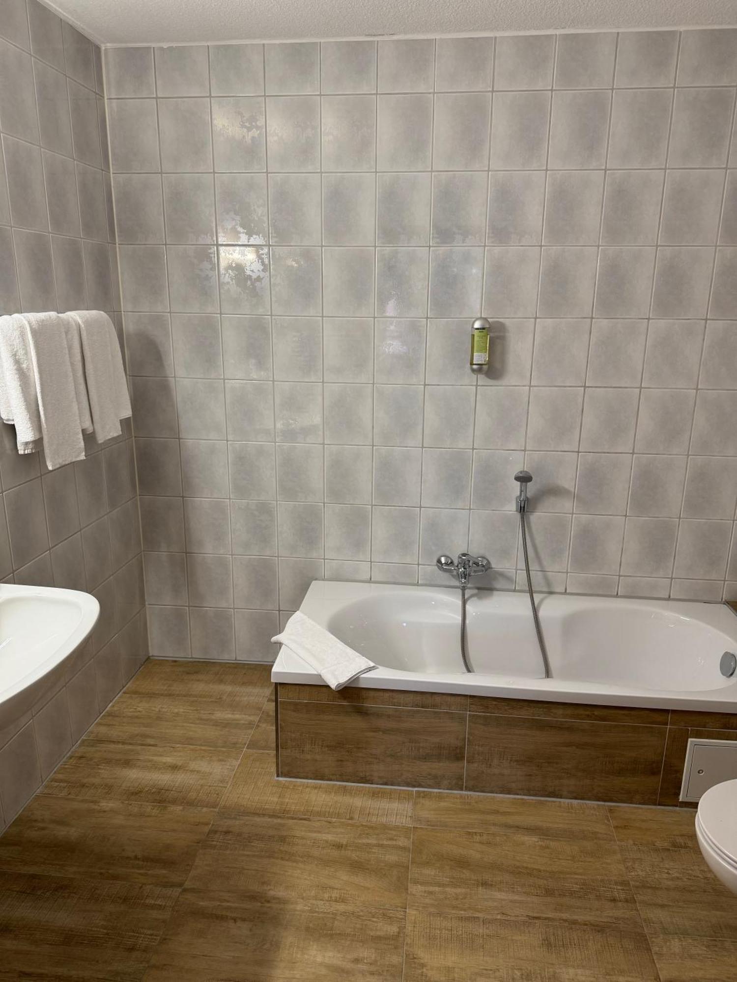 Dua Hotel Wennigsen المظهر الخارجي الصورة